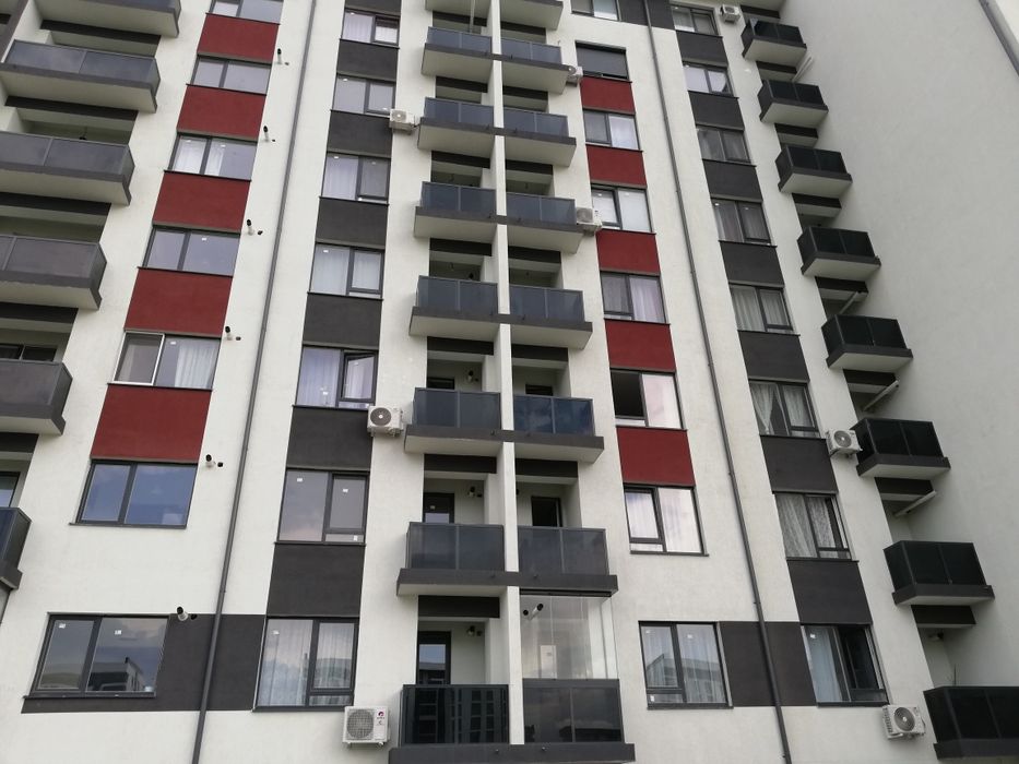 Garsonieră , decomandată, str. Sergent Ilie Petre.