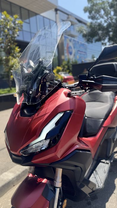 Honda ADV350 cu Smart Topcase inclus I Impecabil