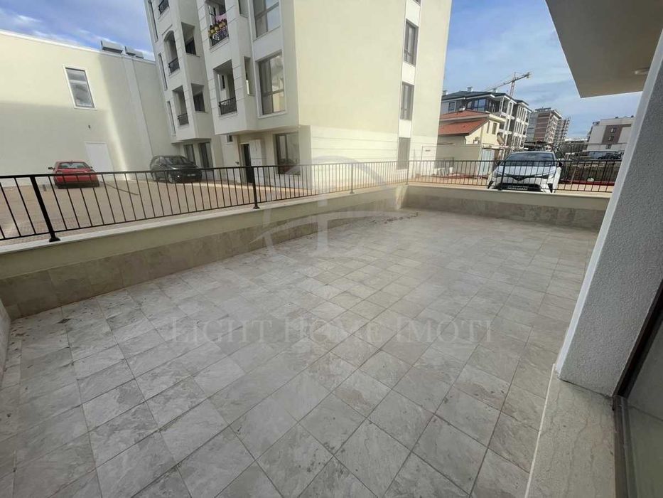 Продава се Тристаен апартамент в Пловдив, Христо Смирненски - 141 кв.м за 1015 €/кв.м - Снимка #13