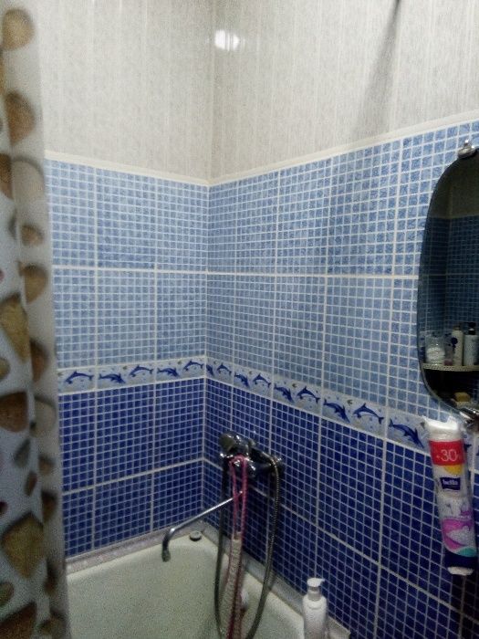 ПРОДАЕТСЯ 2\4\4 перекресток Ширин Фархадский