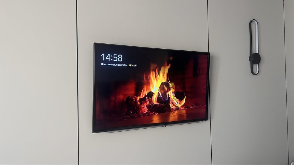 Телевизор samsung. Диагональ 122см,45дюймов