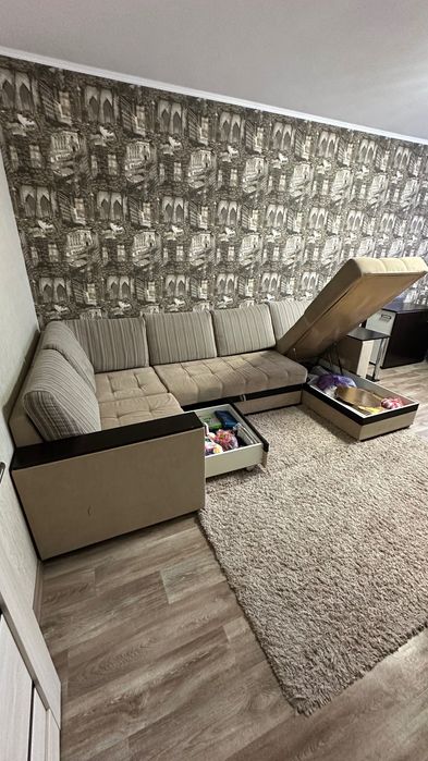 Диван 3,3 м., б/у