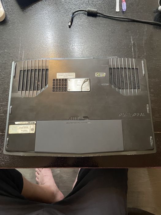 Продавам Alienwere