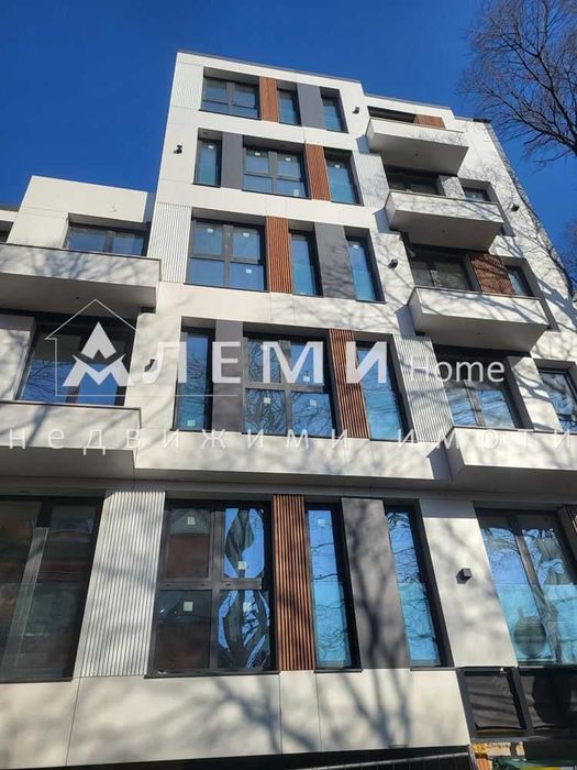 Мезонет до ключ, пред Акт 16 - Макдрайв