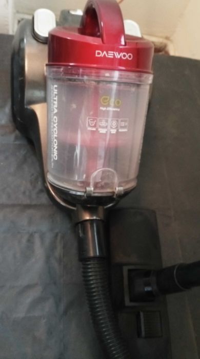 Прахосмукачка DAEWOO 1000W