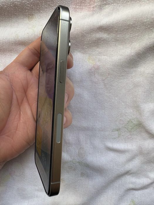 Iphone 15 pro max EAC