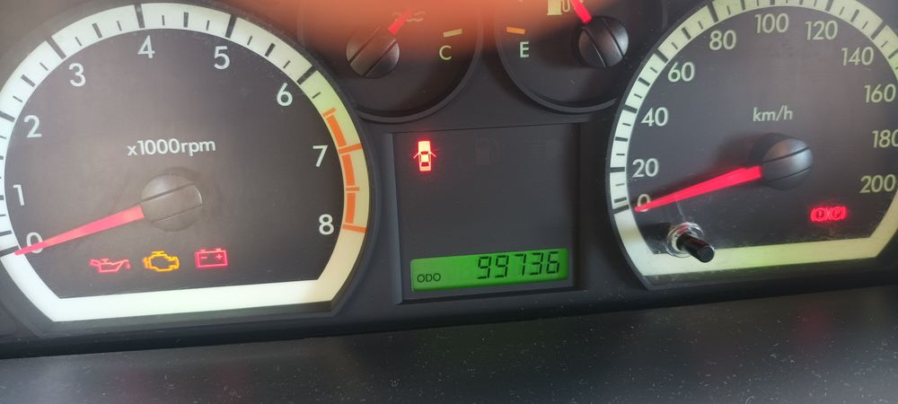 Vând chevrolet aveo