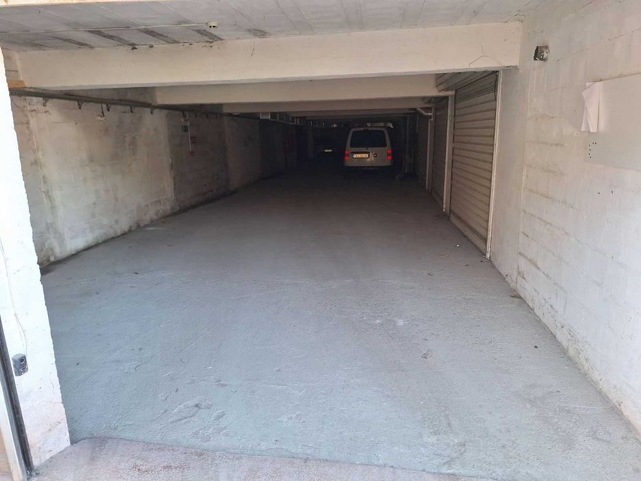 Продава се Гараж / Паркомясто в Велико Търново, Бузлуджа - 20 кв.м за 1075 €/кв.м - Снимка #2