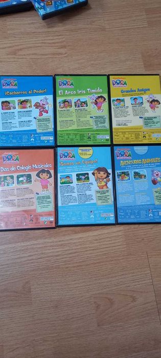DVD uri desene colectia Dora ,10 buc