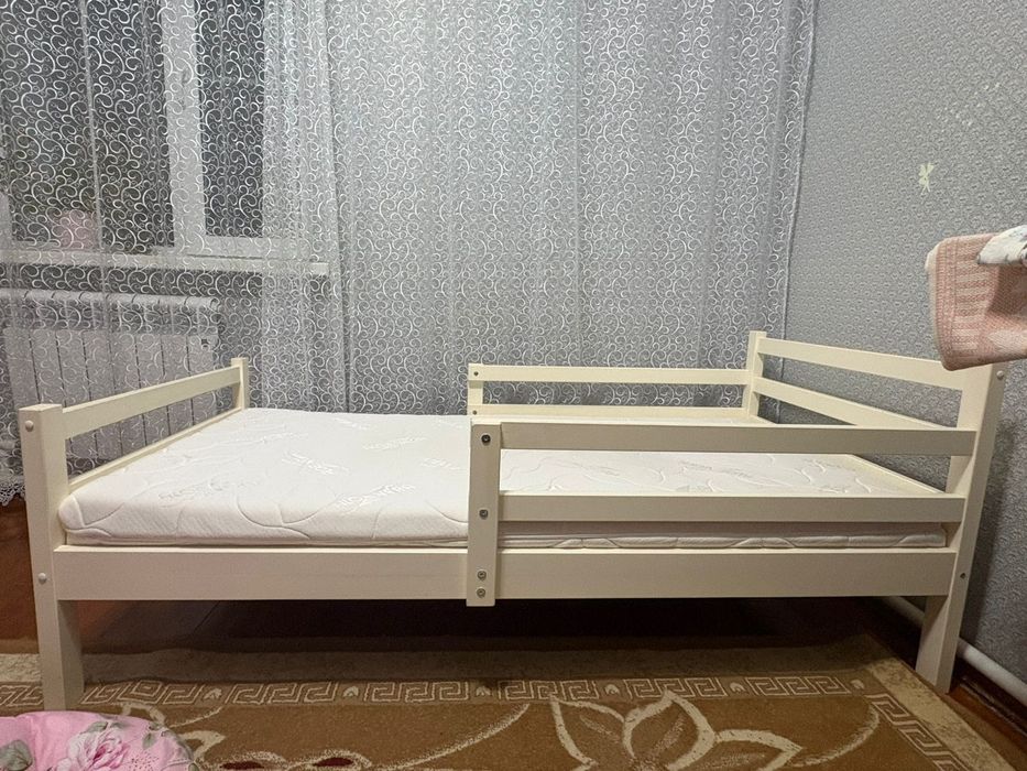 Продам детскую кровать