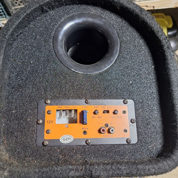 Продам сабвуфер.