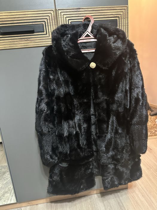 Продам норковую шубу