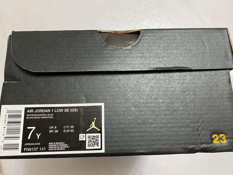 Продам кроссовки Jordan Low original