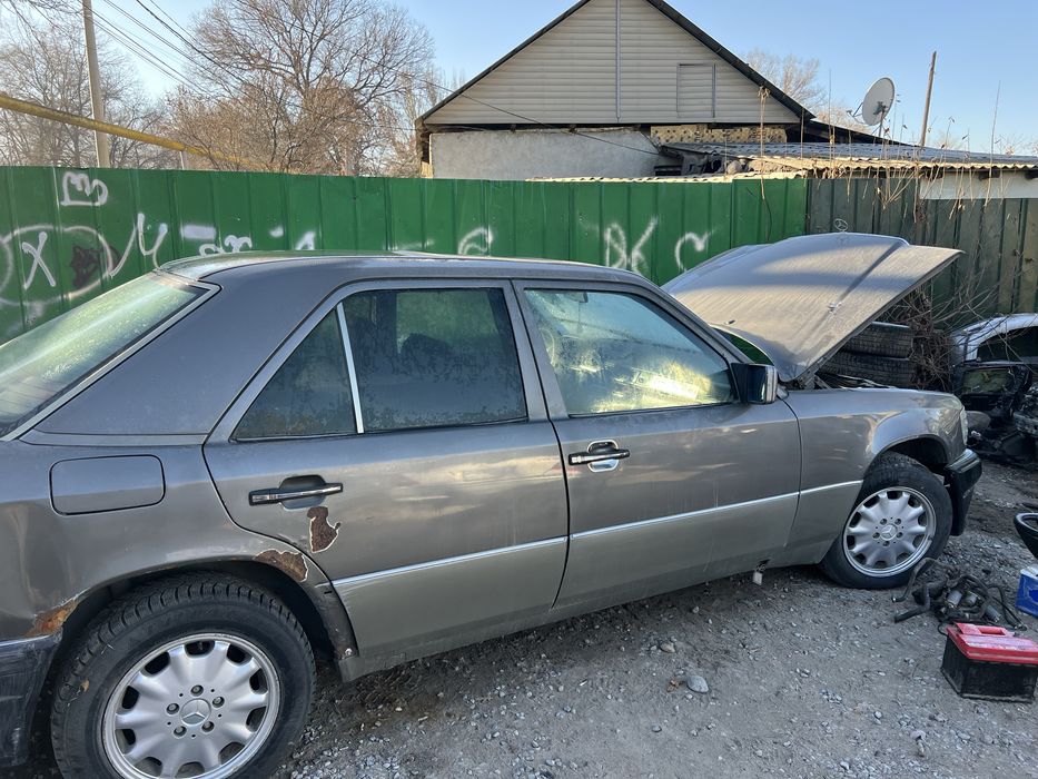 Разбор мерседес 124  мерседес 202 мерседес 210