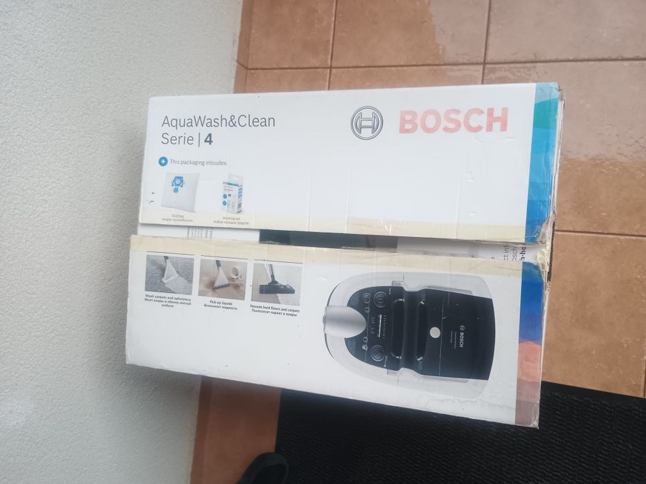 Aspirator Bosch  cu spălare 2100W