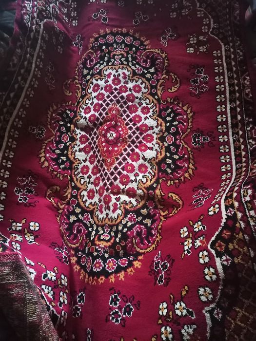 Ковёр шерстяной новый