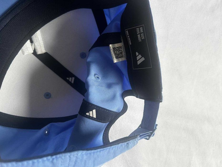 ȘAPCĂ ADIDAS.alb si bleu)