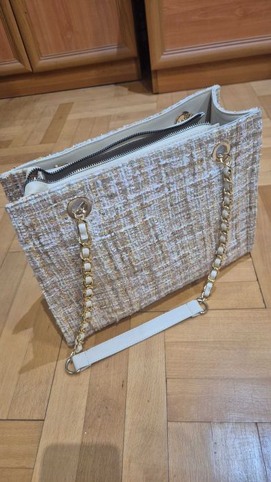 Чанта Chanel тип букле