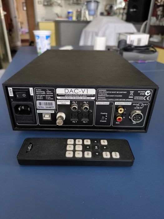 Продавам Naim DAC V1