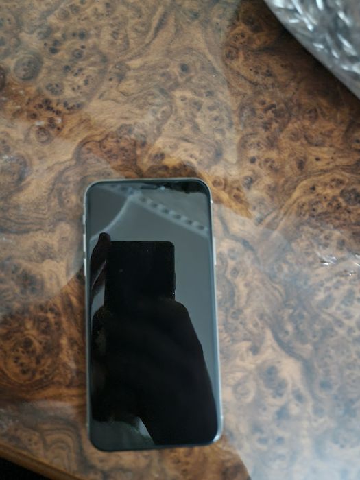 iPhone X 64/100 сроноо