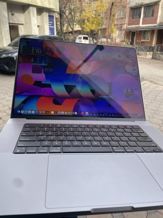 Macbook pro m1 pro 120 fps 16inch 48 yaderlik 16/512 full kompket