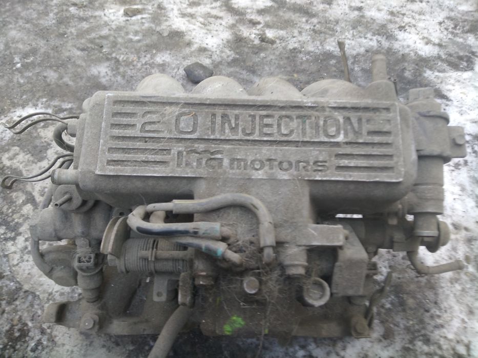 Продам инжектор на Мазду объём 2