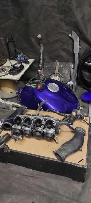 Yamaha R6 2002 на запчасти