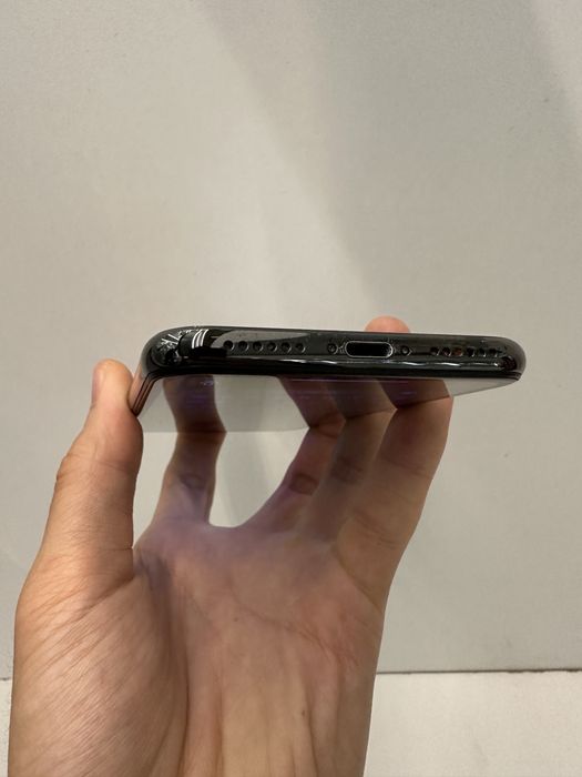 продам iphone x в хорошем состоянии