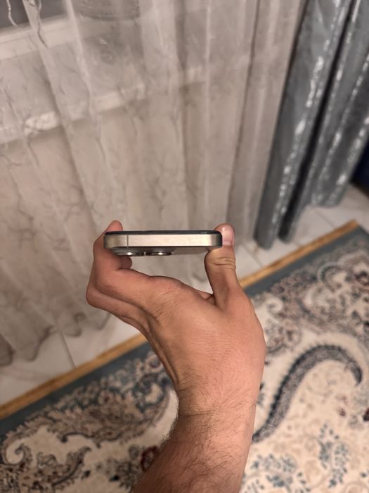 Продам айфон 15 про