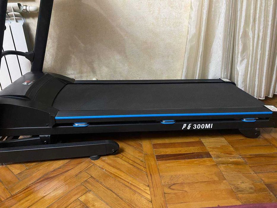 Продаётся беговая дорожка PowerGym P6 300MI