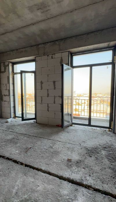 Продам 3-х комнатную(коробка) в Яшнабадском районе.Янгиобад