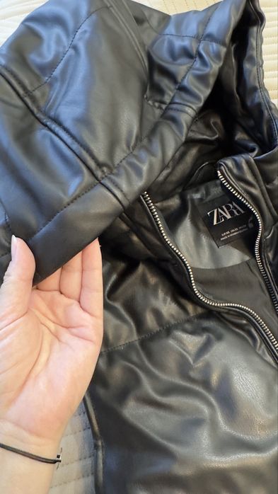 Продам жилетку Зара