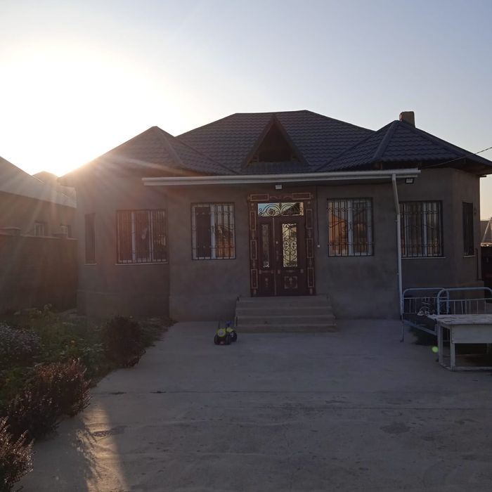 продается добротный дом