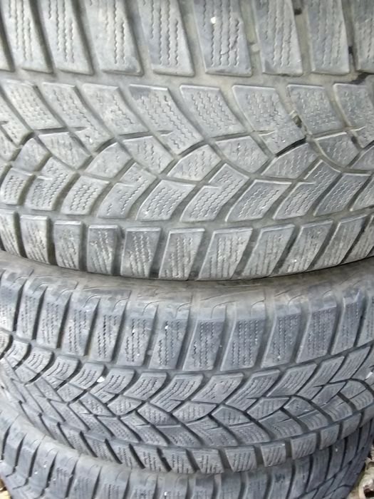 Anvelope de iarnă 225-55-R17