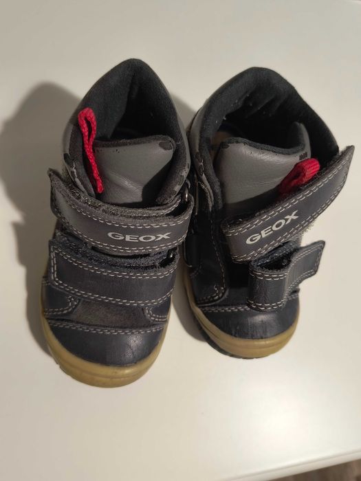 Лот детски есенно-зимни обувки