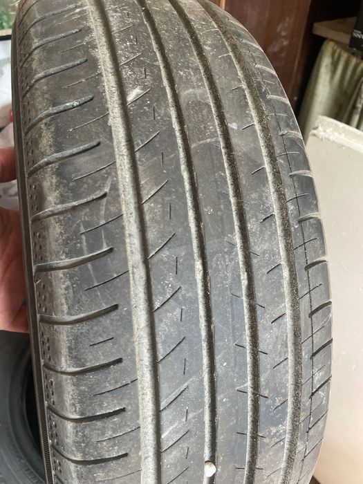 4бр. Бусови гуми Yokohama 215/65/16 Bluearth. GT ae51 DOT24