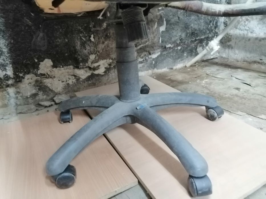 Кресло офисное  (игровое).