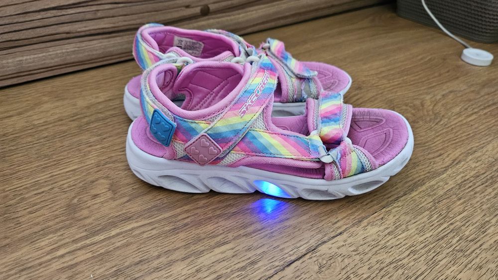 Сандали за момиче Calvin Klein и adidad
