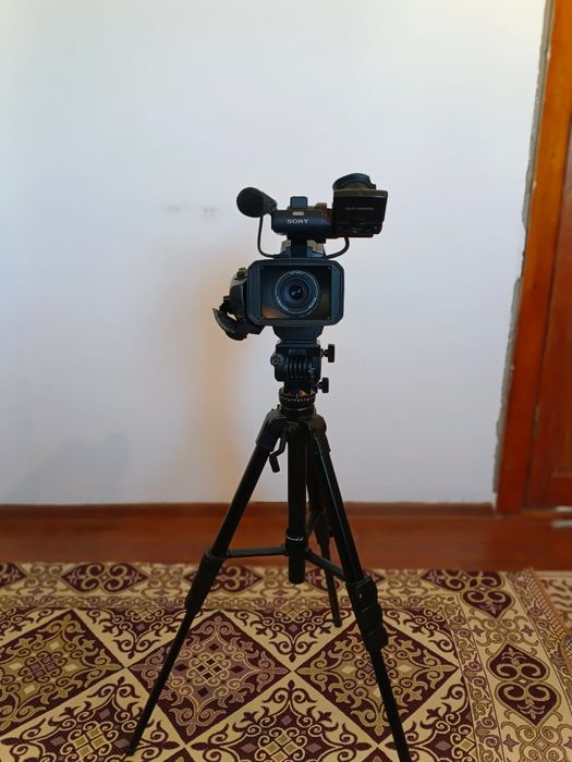 Видео камера  100000 теңге