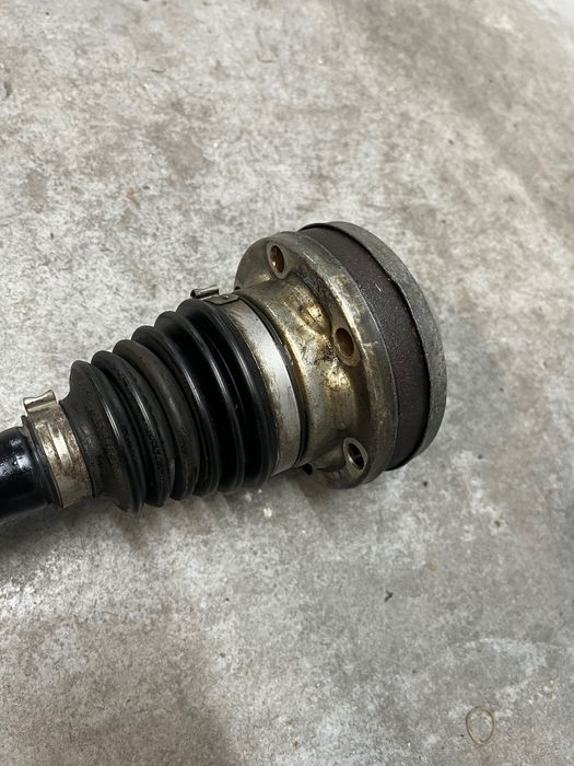 Предни полуоски за Vw Passat CC B7