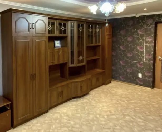 Вместительная стенка