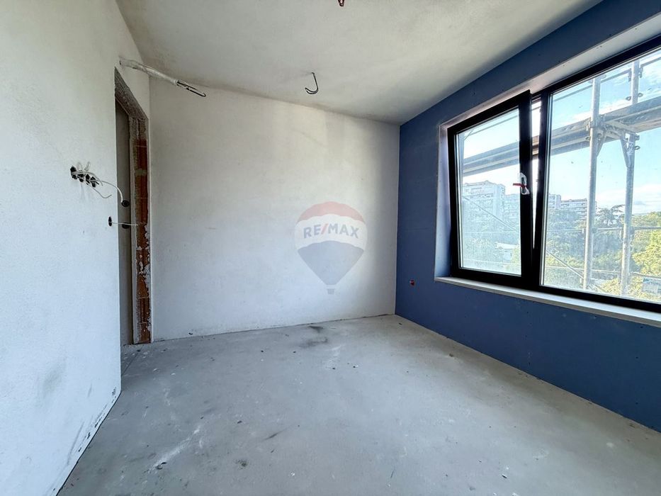 Продава се Тристаен апартамент в Варна, Чайка - 89 кв.м за 2809 €/кв.м - Снимка #11