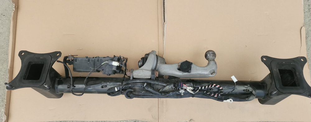 Cârlig remorcare tractare  Mercedes ML W166 GLE W166 GL X166