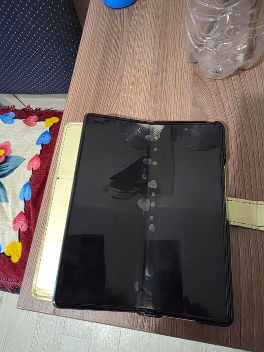 Samsung  Galaxy FOLD2