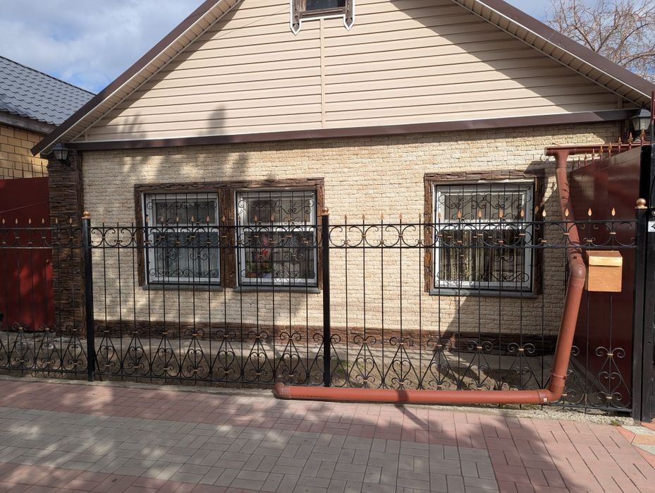 Продам частный дом расположен на втором Павлодаре по улице Ленинградск