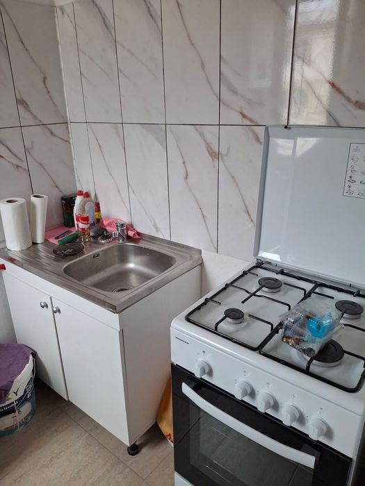 Garsoniera de închiriat