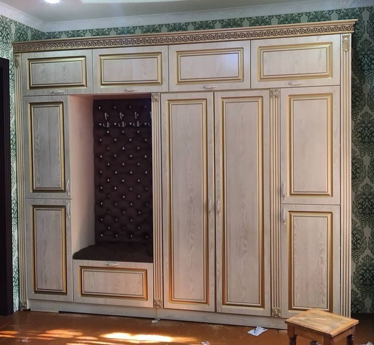 Шкафы, купе, шифоньеры, прихожие гардероб