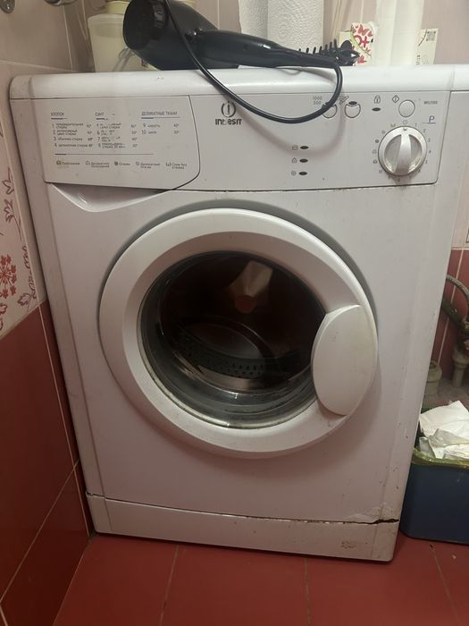 Стиральная машина indesit