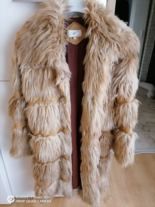 Дамско палто с косъм