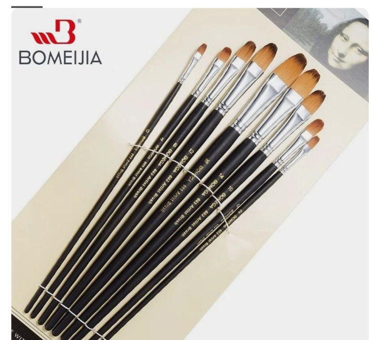 Набор кистей для художников